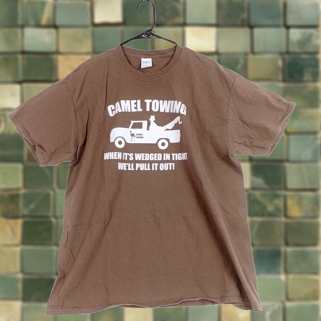 Port & Company Port & Company Camel Towing We'll Pull It Out Funny Crude Humor Brown Tee T-Shirt XL Shirt Mens Brown 100% Cotton Vintage Odor Light Wash Size US XL / EU 56 / 4 - 1 Thumbnail