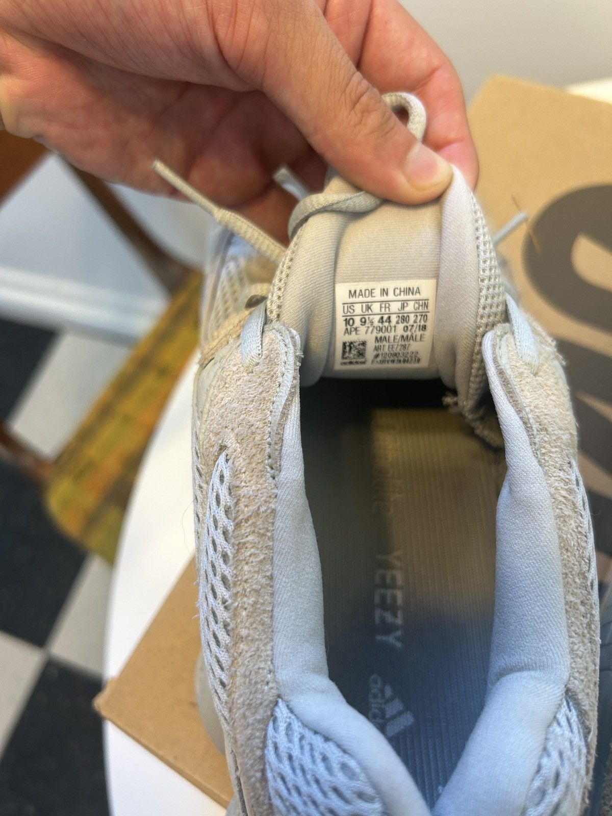 Kanye West × Yeezy Yeezy 500 Salt Size US 10 / EU 43 - 6 Thumbnail