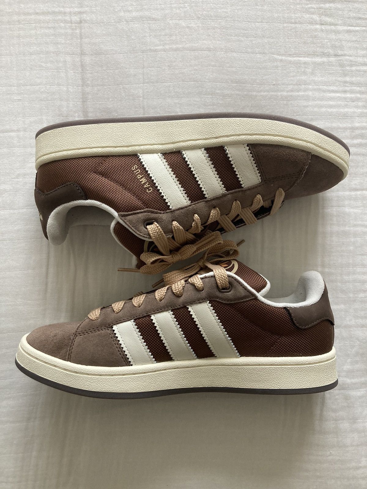 Adidas Campus 00s
