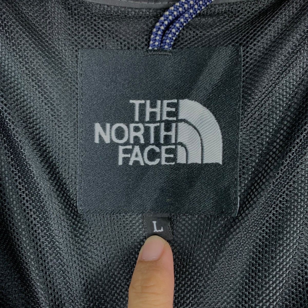 The North Face THE NORTH FACE Embroidery Logo Light Jacket #0573-C26 Size US L / EU 52-54 / 3 - 16 Thumbnail