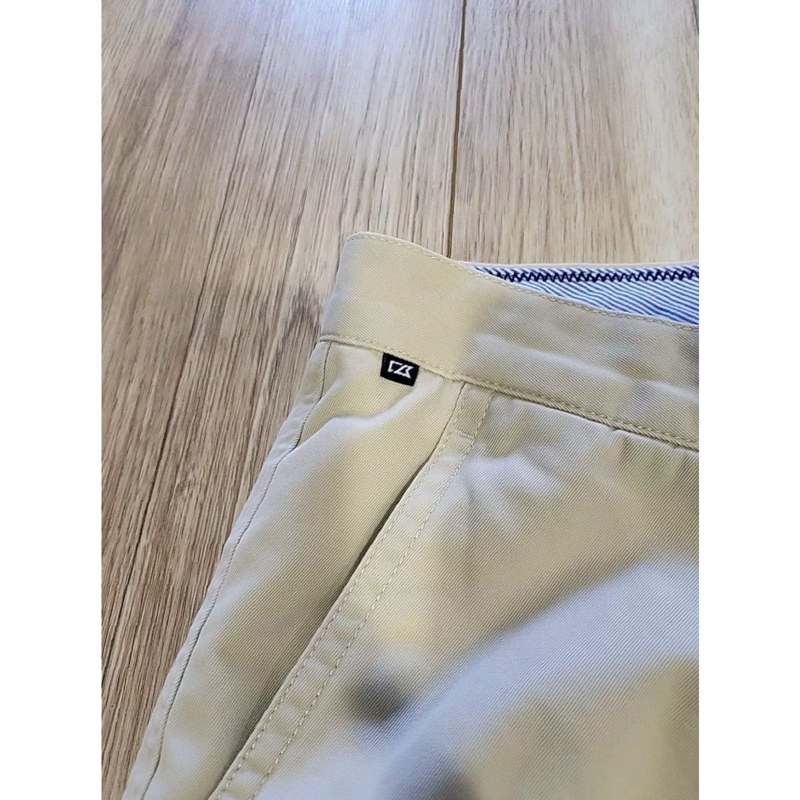 Cutter & Buck Cutter & Buck Golf Shorts Beige 40 Regular Cotton Flat Front Men Size US 40 / EU 56 - 4 Thumbnail