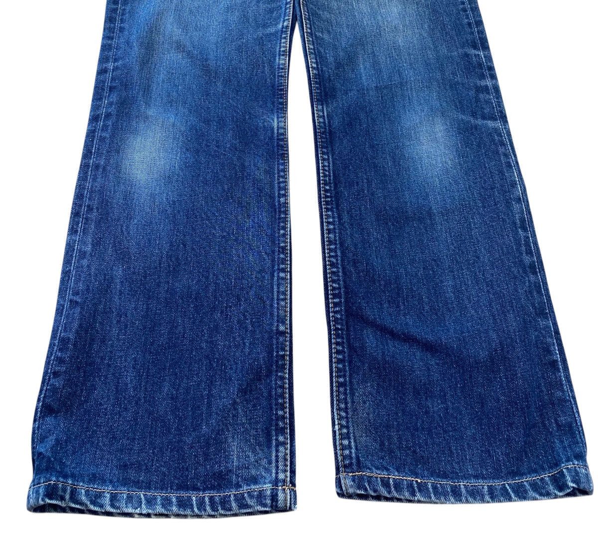 Levi's Levi’s Blue Wash Whiskered Style Straight Leg Jeans Size US 28 / EU 44 - 5 Thumbnail