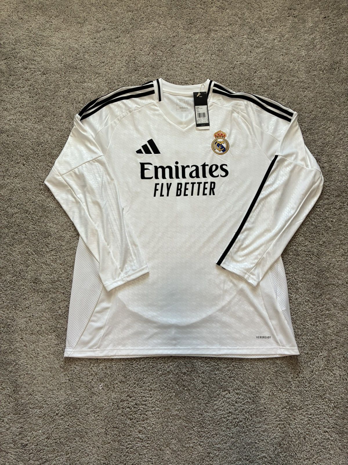Adidas 2024/2025 Real Madrid Home Kit Size US XL / EU 56 / 4 - 1 Thumbnail