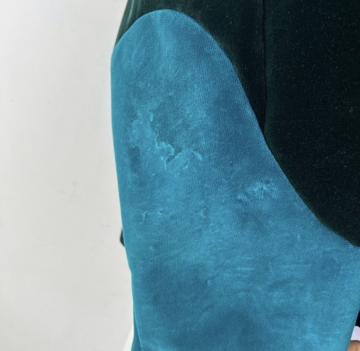 Louis Vuitton Louis Vuitton LV lake green velvet jacket 2412-Nextarrow Size US L / EU 52-54 / 3 - 5 Thumbnail