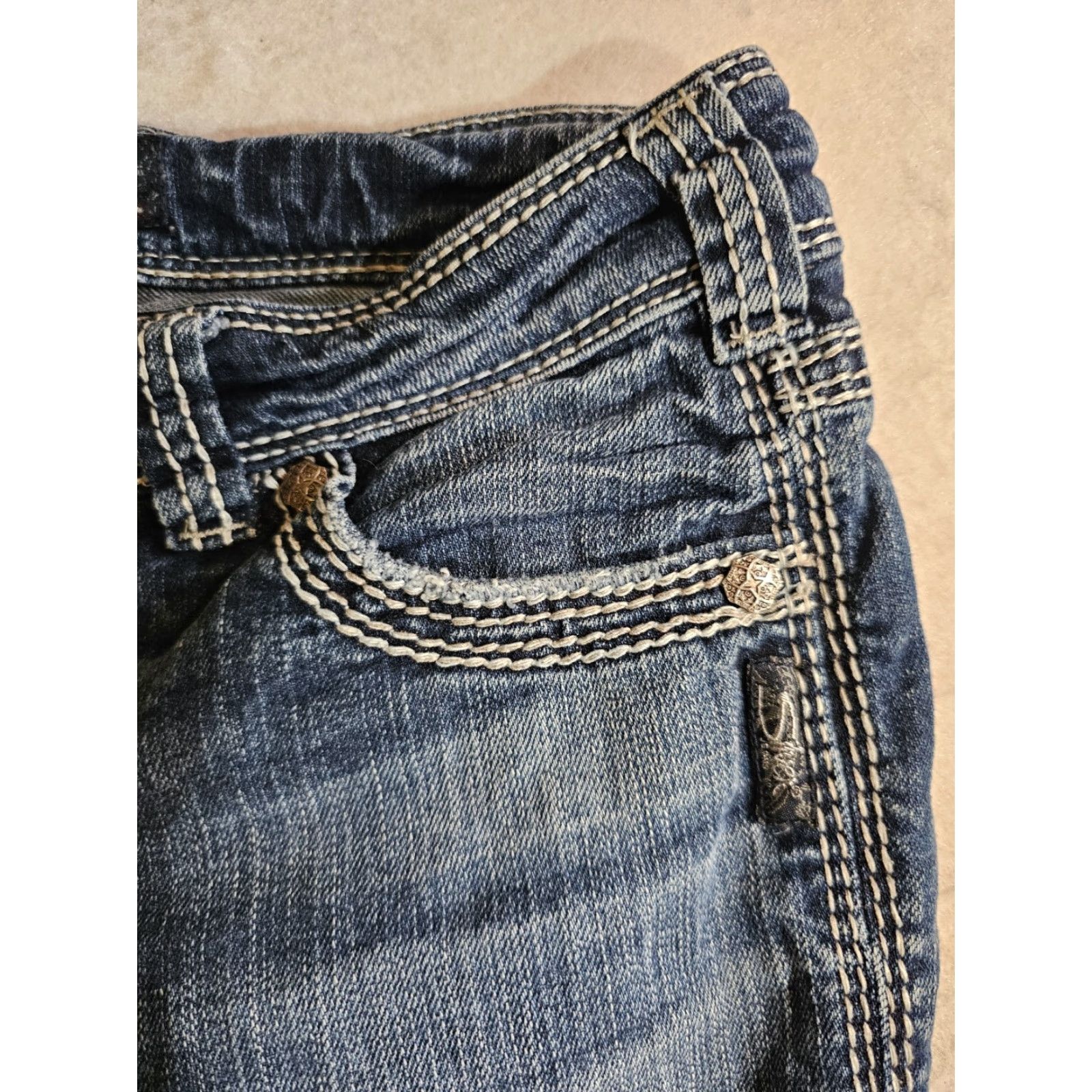 Silver Jeans Co. Silver Jeans Signature Suki Straight Fit Medium Wash Denim Jeans Women's W27 L32 Jeans Body: Blue Size 27" / US 4 / IT 40 - 4 Thumbnail