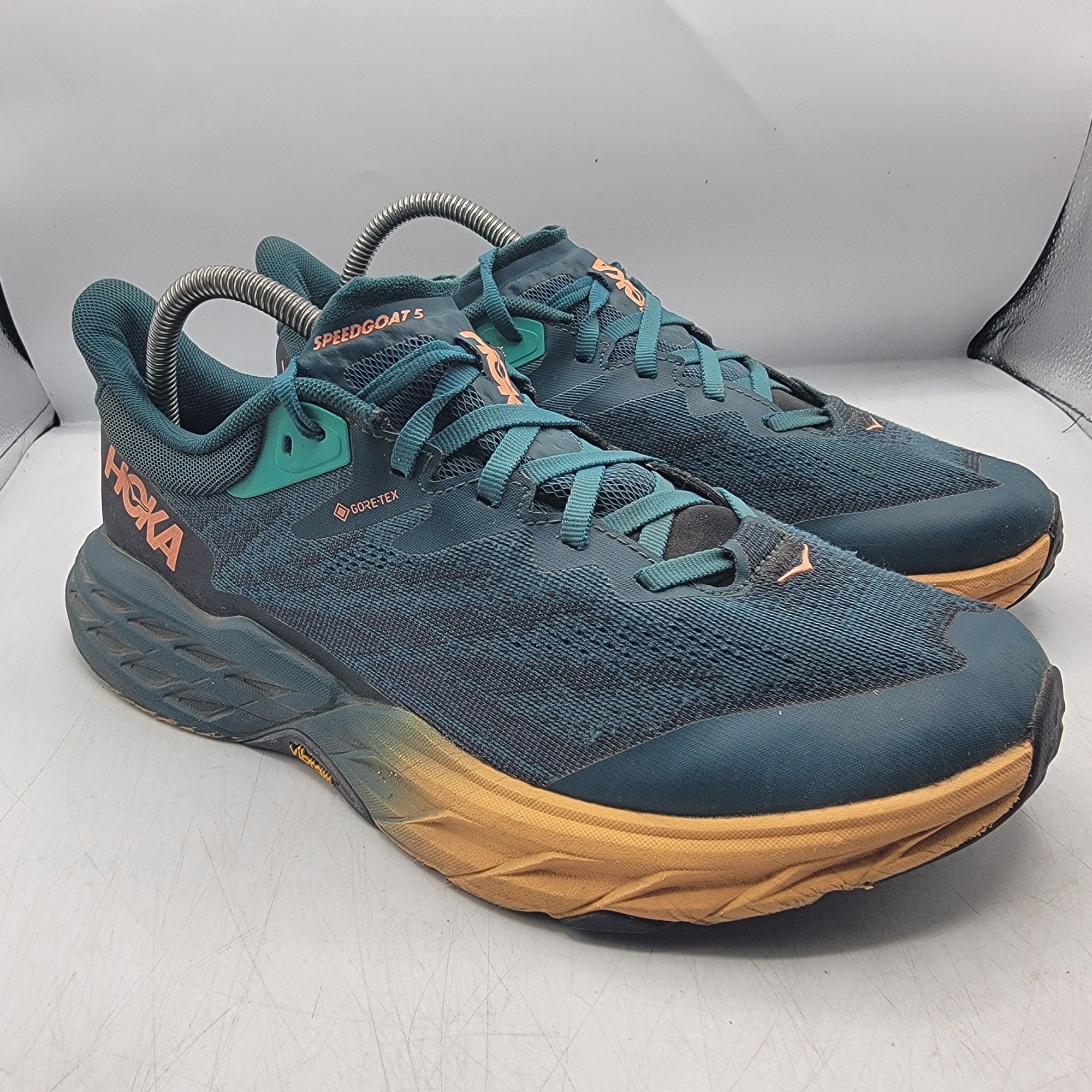 Hoka Hoka One One Speedgoat 5 GTX Womens 10 B Green Running Shoes Size US 10 / IT 40 - 1 Thumbnail
