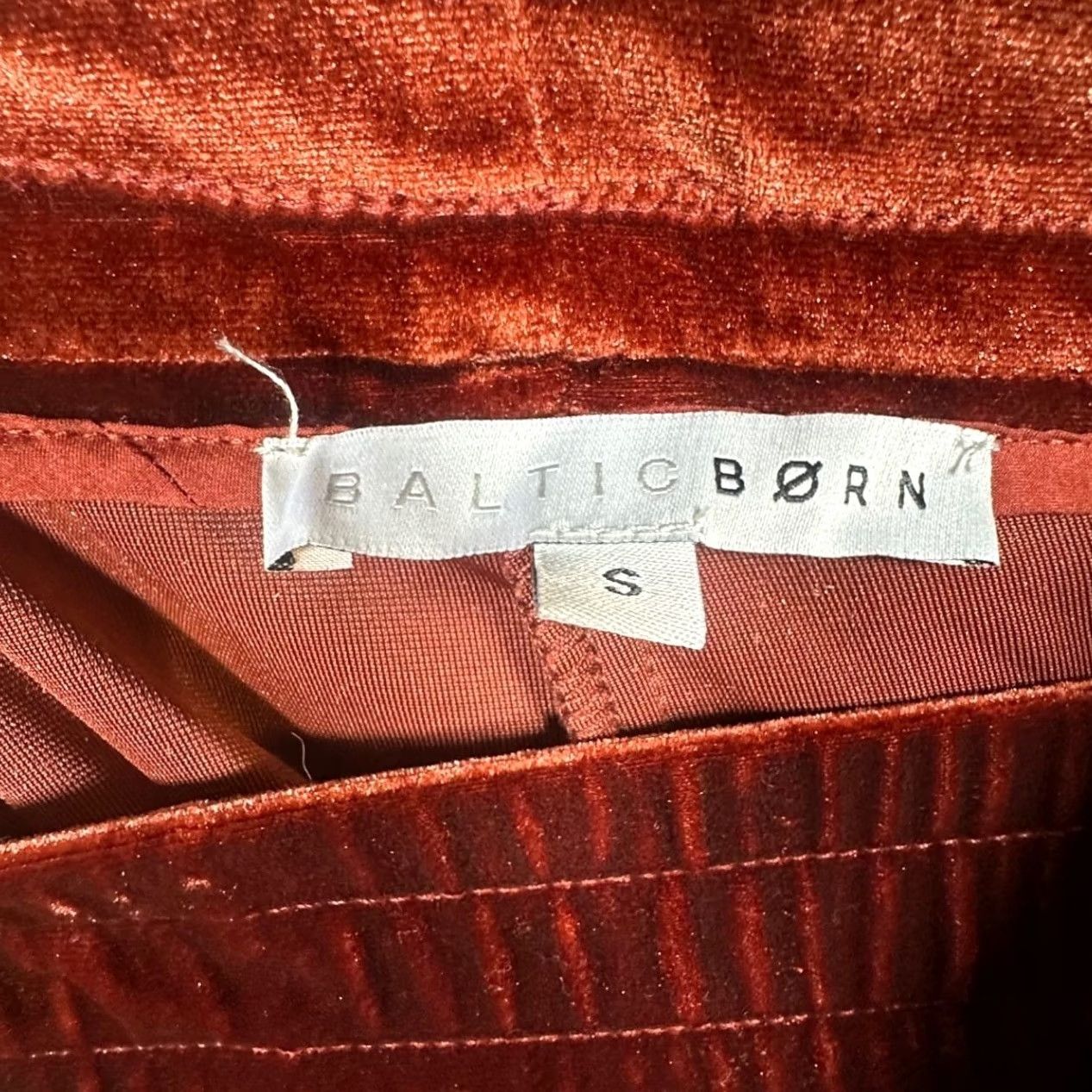 Born BALTIC BORN Velvet Jogger Pants Burgundy Elastic Waist S Size Medium Size 28" / US 6 / IT 42 - 4 Thumbnail