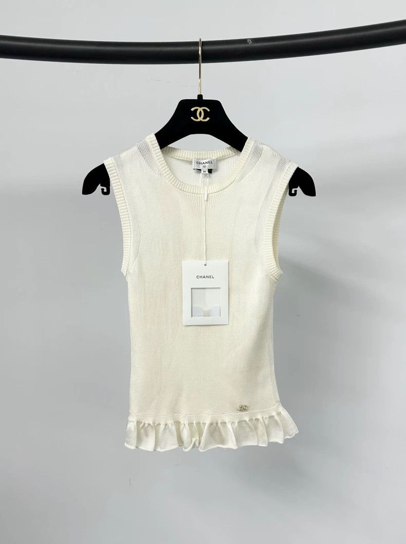 Chanel Chanel White lace sleeveless vest Size XS / US 0-2 / IT 36-38 - 1 Thumbnail