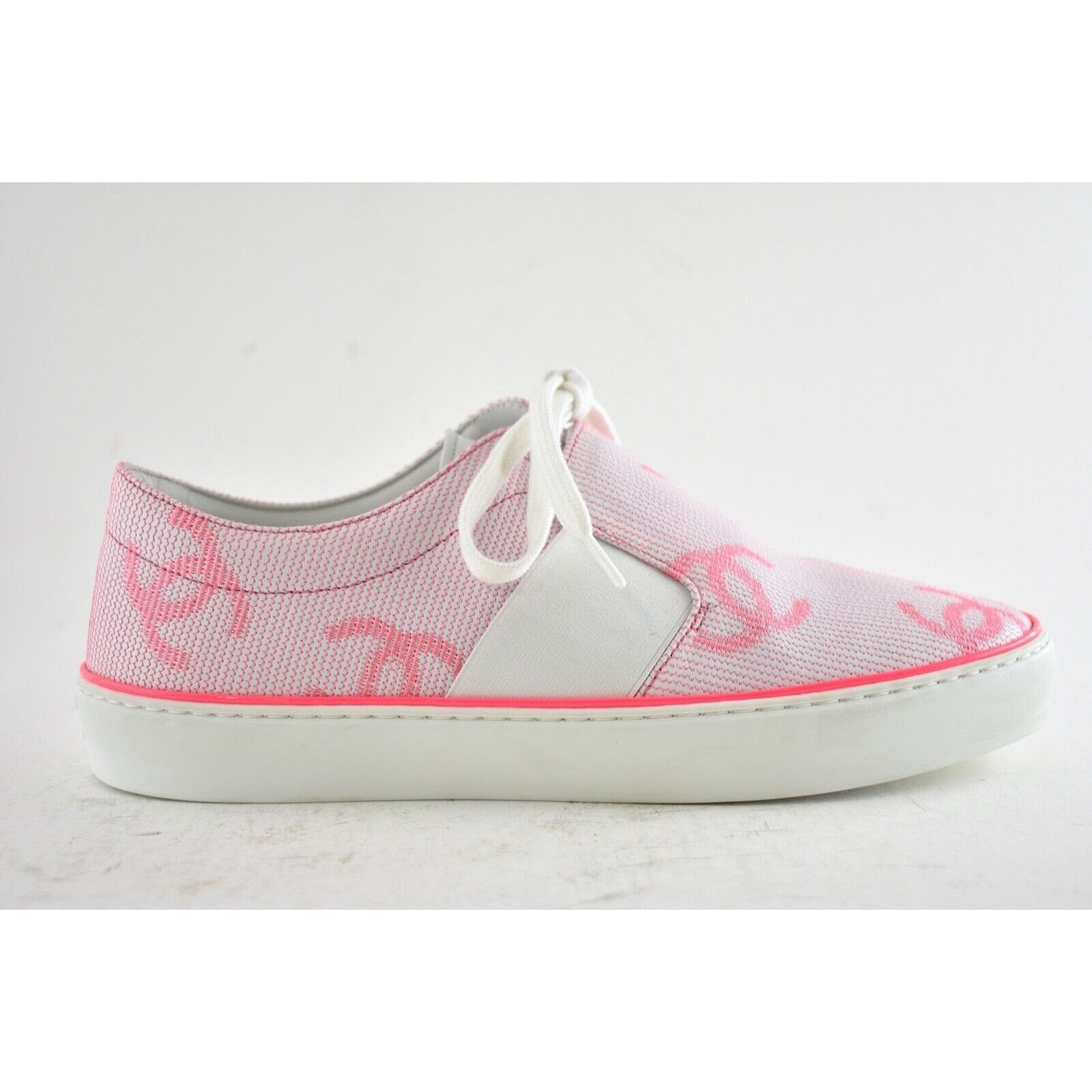 Chanel 18P CC Slip On Lace Up Flat Runner Trainer Sneaker 39 Size US 9 / IT 39 - 2 Thumbnail