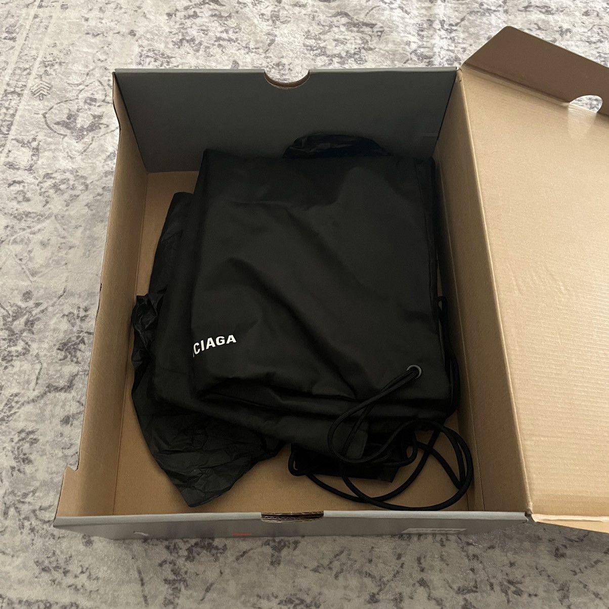 Balenciaga Balenciaga Runner High Top Sneakers Black/White | 10 Size US 10 / EU 43 - 12 Thumbnail