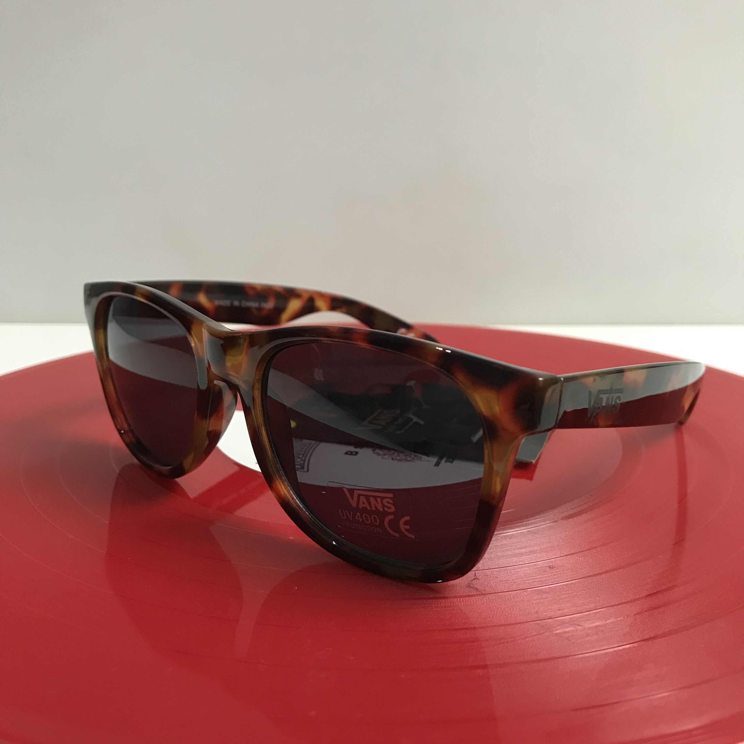 Vans Vans Wayfarer Turtoise Eyewear Sunglasses Brand New With Size ONE SIZE - 7 Thumbnail