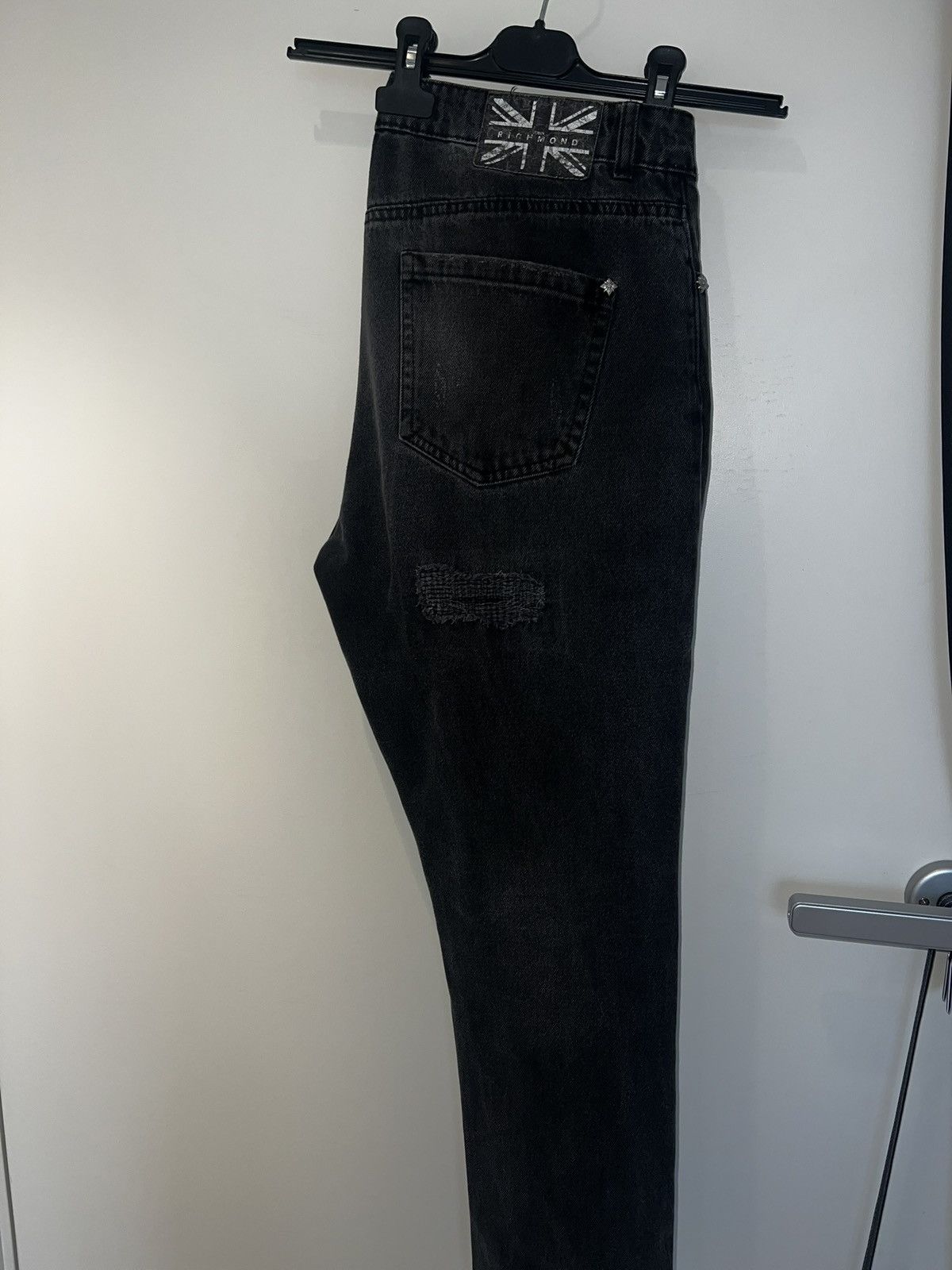 John Richmond John Richmond “It’s Only Rock N Roll” BlackDistressedJeans34 Size US 34 / EU 50 - 14 Thumbnail