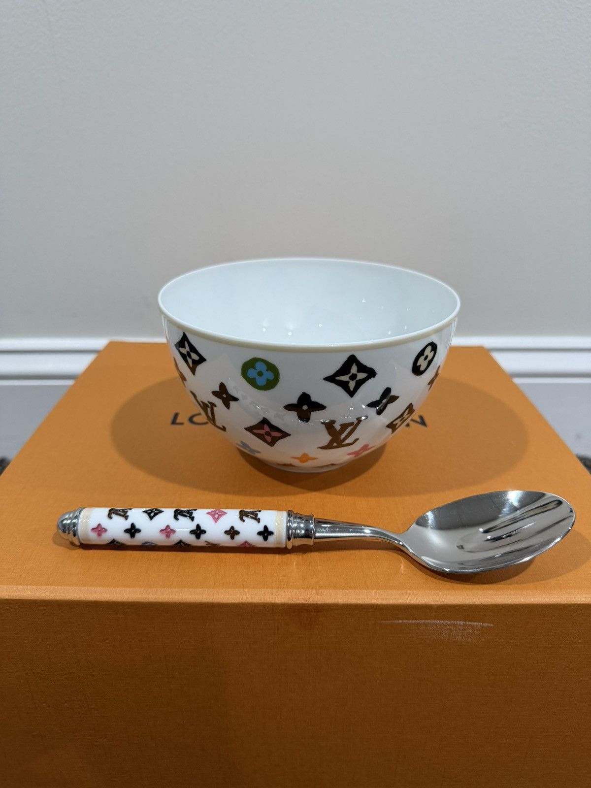 Louis Vuitton Louis Vuitton Tea (LV the Place) | Grailed