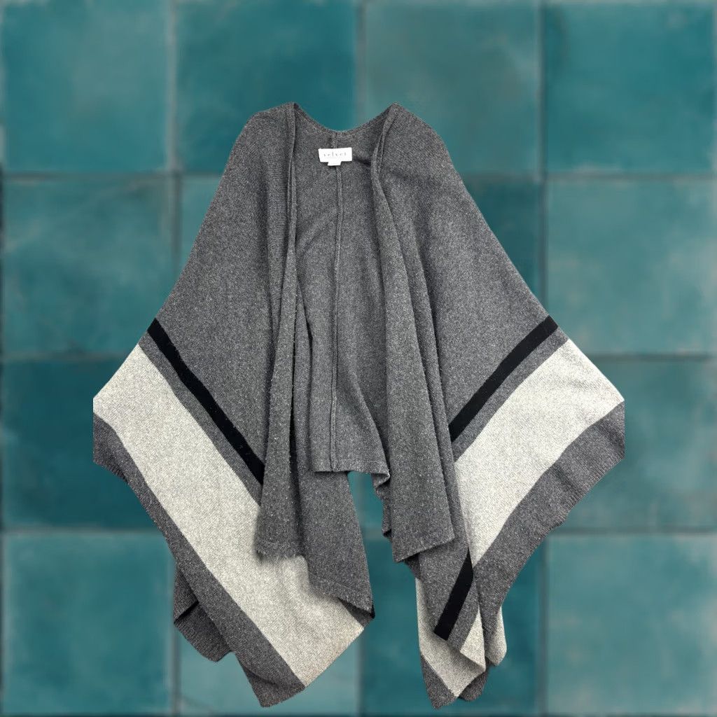 Velvet Velvet by Graham & Spencer Cape Sweater Womens XS/S Gray Stripe Knit Poncho Size XS / US 0-2 / IT 36-38 - 1 Thumbnail