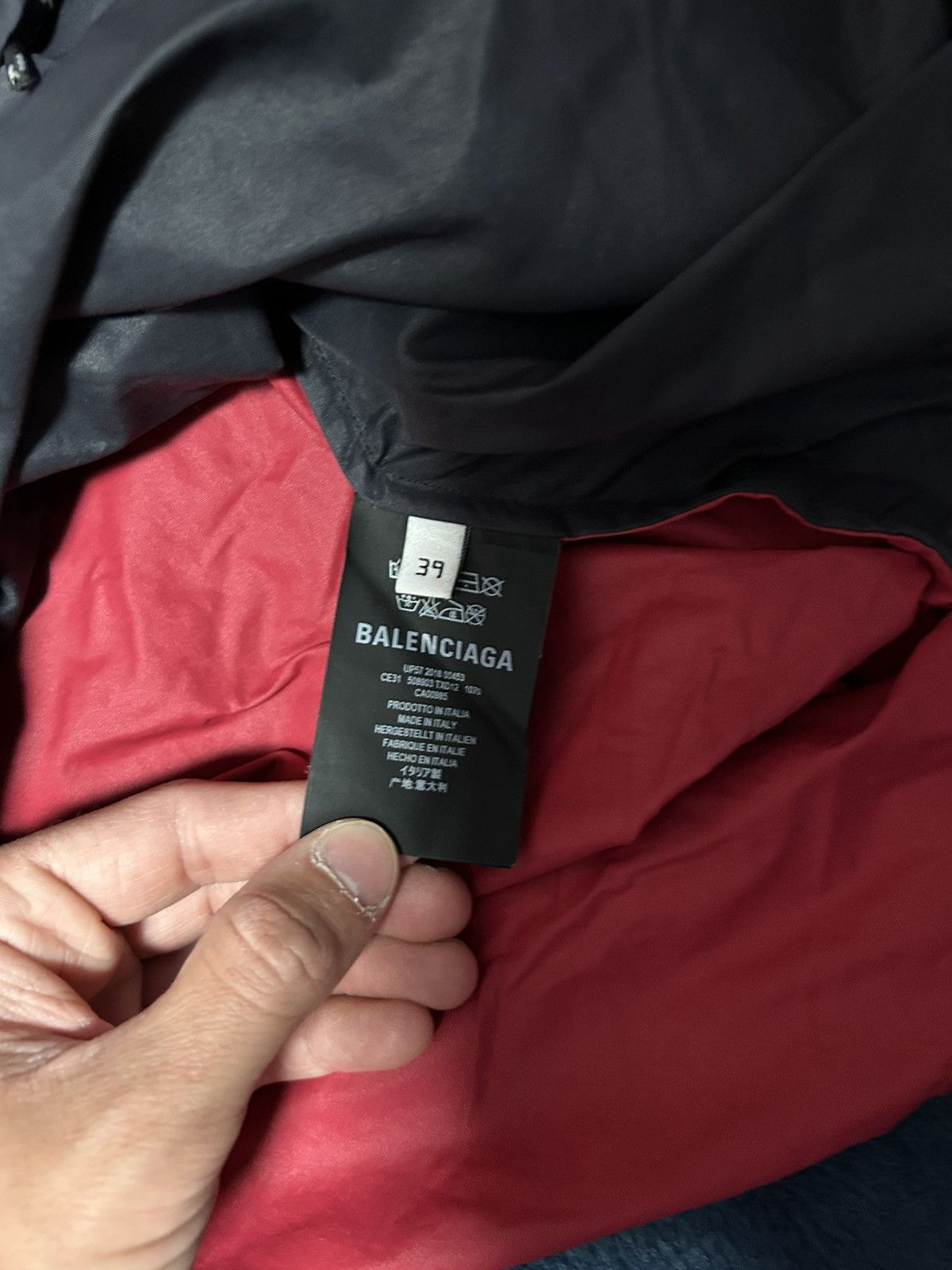 Balenciaga Balenciaga windbreaker Size US XL / EU 56 / 4 - 4 Thumbnail