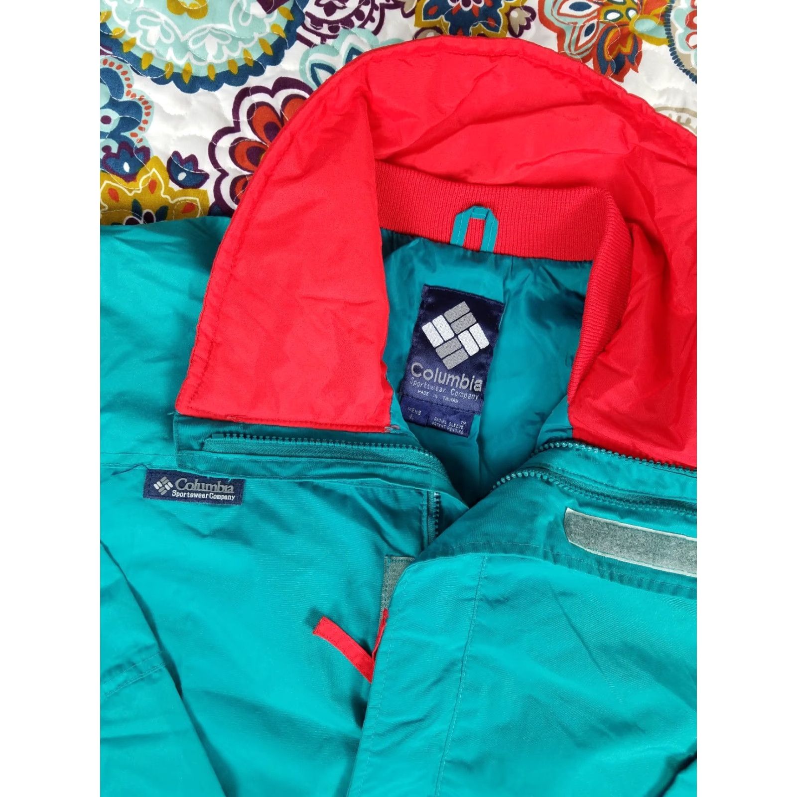 AQUA VINTAGE Columbia Windbreaker Jacket Mens L 90s Aqua Red Bugaboo Bomber Nylon Red Mens Size US L / EU 52-54 / 3 - 2 Thumbnail