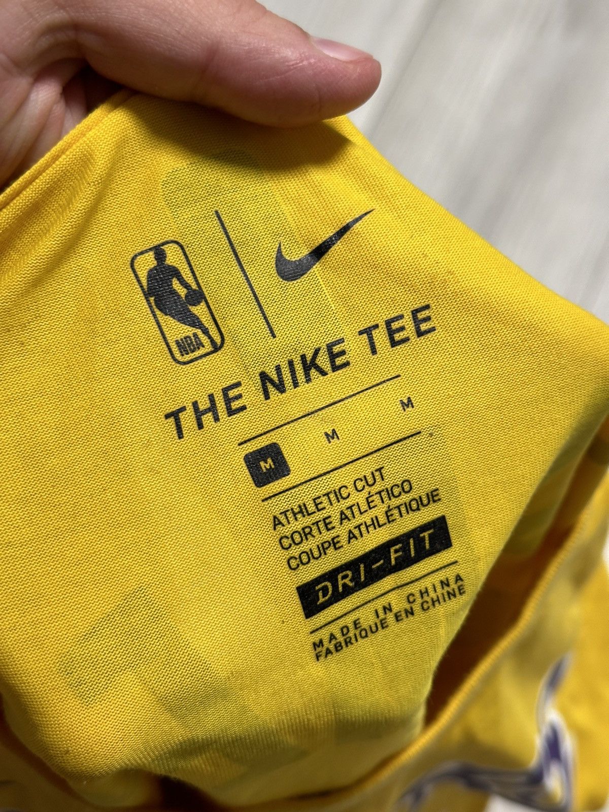 NBA Nike LeBron James #23 Lakers Jersey Shirt Size US M / EU 48-50 / 2 - 4 Thumbnail