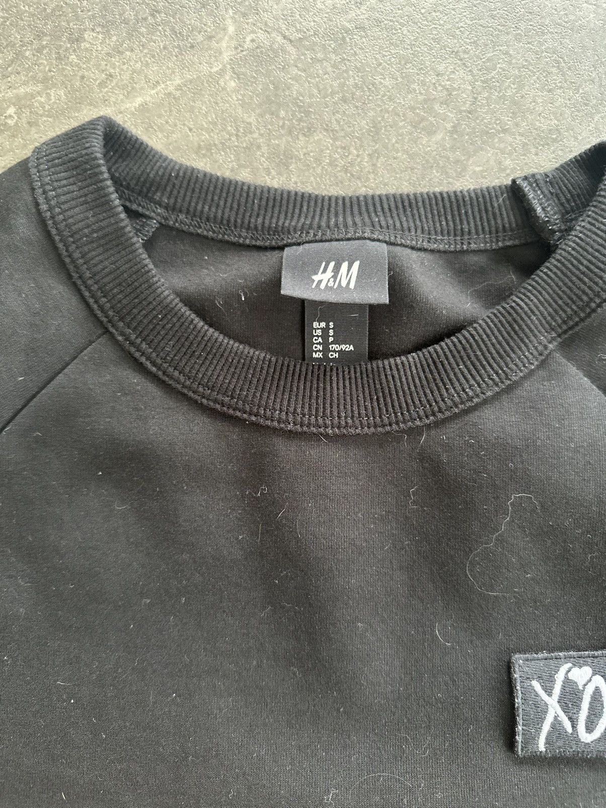 H&M × The Weeknd The Weeknd x H&M Black Crewneck Size S / US 4 / IT 40 - 2 Thumbnail