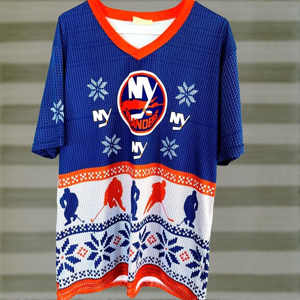 NHL VINTAGE NEW YORK ISLANDERS SHIRT Mens 2XL Blue Ugly Christmas Pattern Polyester Size US XXL / EU 58 / 5 - 1 Thumbnail