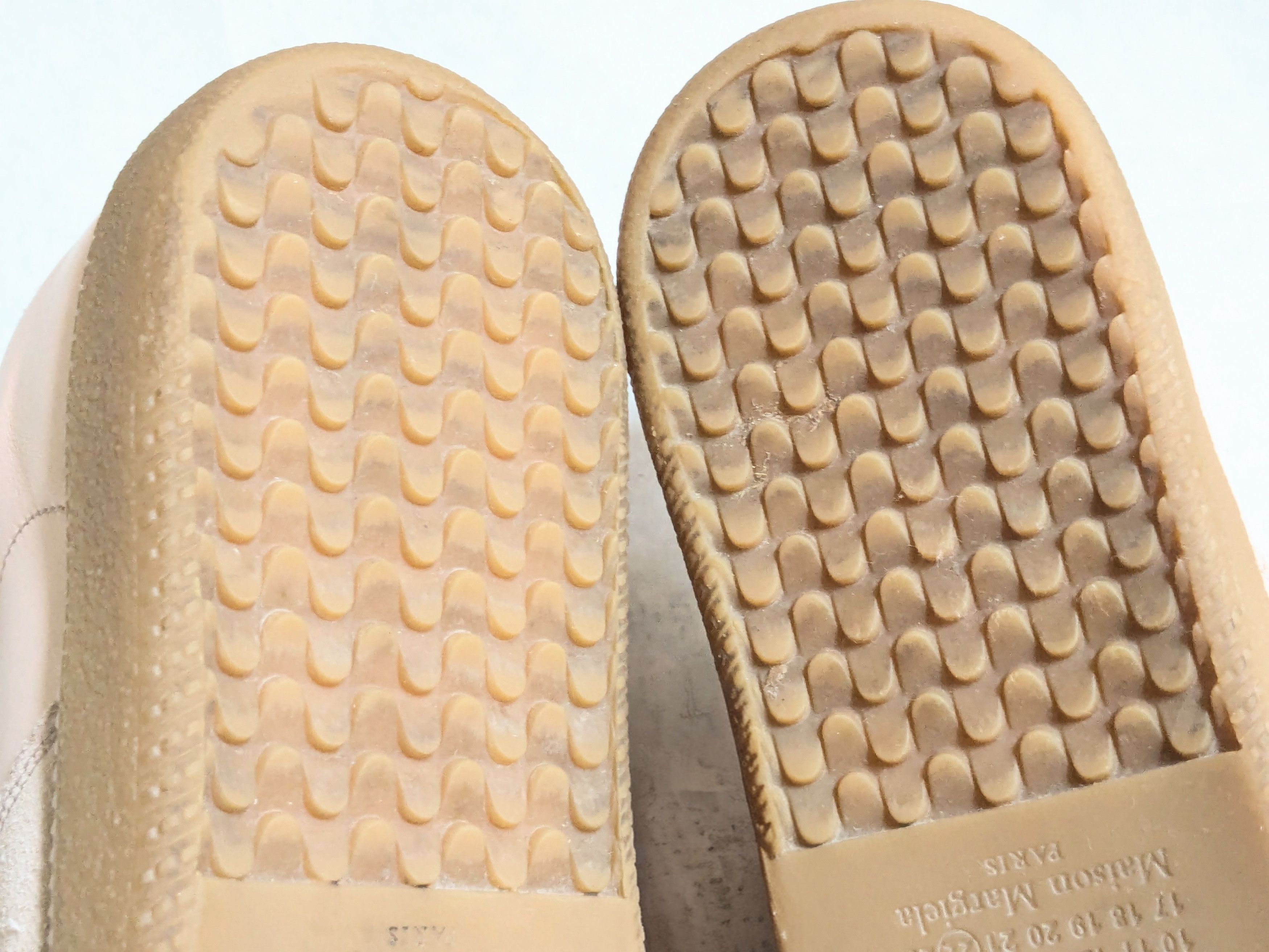 Maison Margiela Maison Margiela Replica GAT Pink 9 42 Low Tops Gum Size US 9 / EU 42 - 20 Thumbnail
