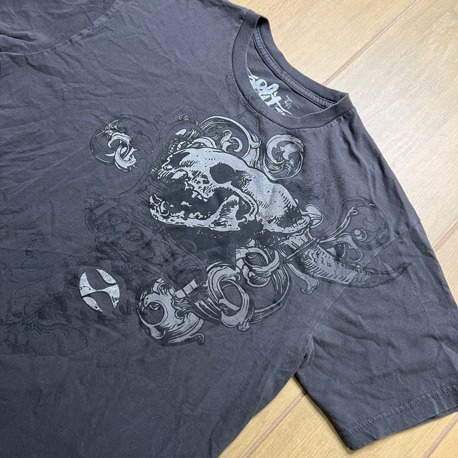 Split Vintage Split Men Sz Large goth grunge cyber skull Y2K Size US L / EU 52-54 / 3 - 4 Thumbnail
