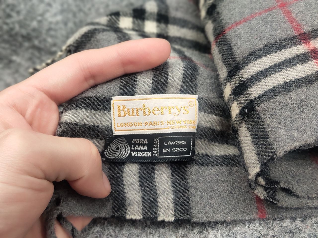 Burberry Vintage Burberry 's Classic Check Lana wool Unisex Scarf Size ONE SIZE - 10 Thumbnail