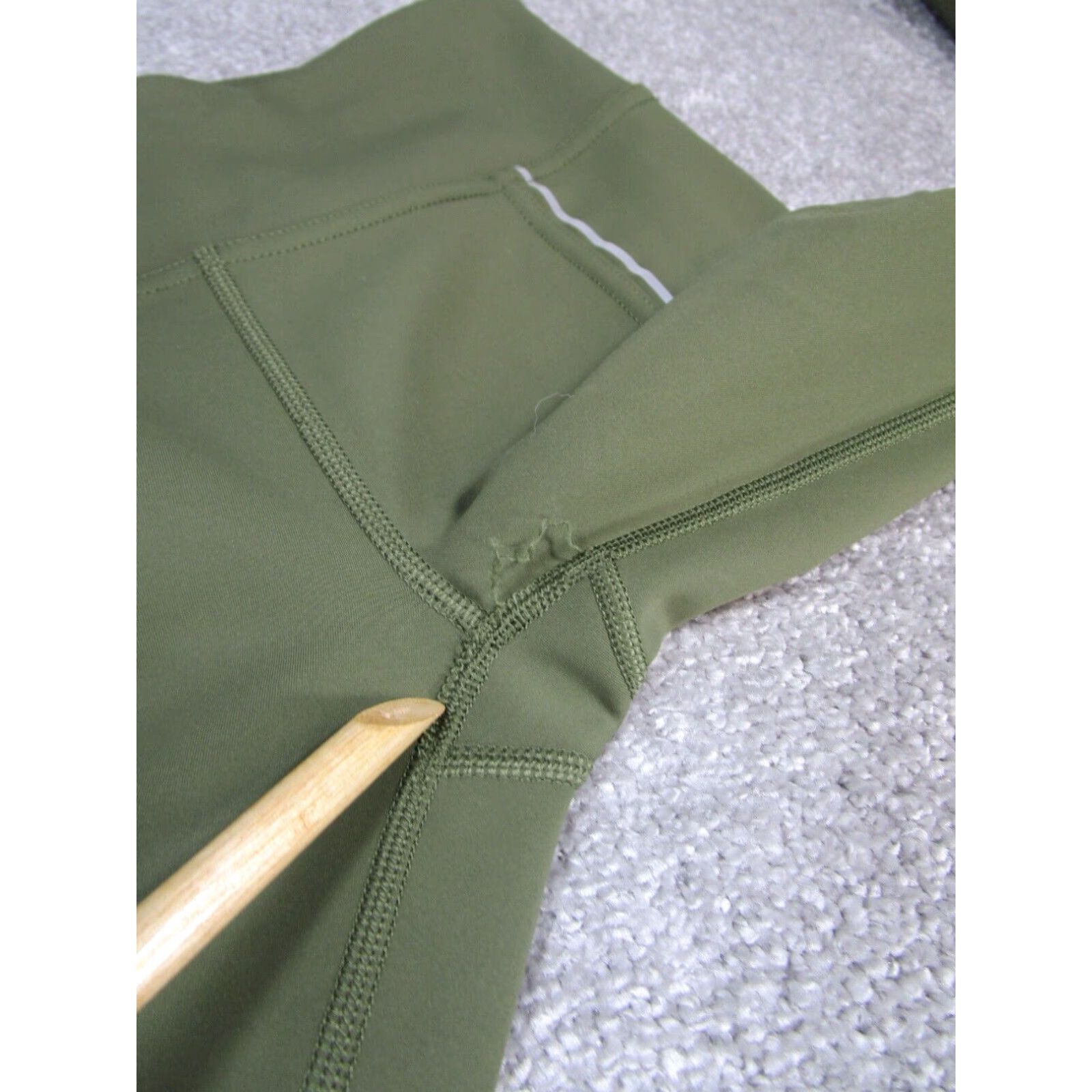 Outdoor Voices Outdoor Voices Womens XS Green Reflective Compression Leggings Size 26" / US 2 / IT 38 - 2 Thumbnail