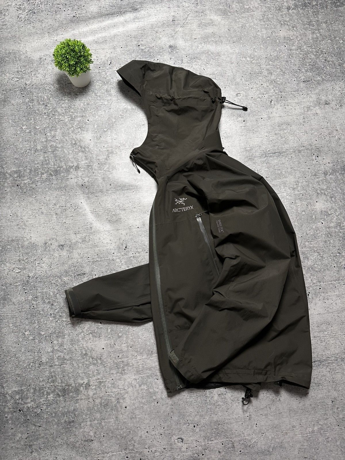 Arc'teryx Arcteryx Gore Tex Paclite Shell Gorpcore Mountain Jacket Y2K Size US M / EU 48-50 / 2 - 1 Thumbnail