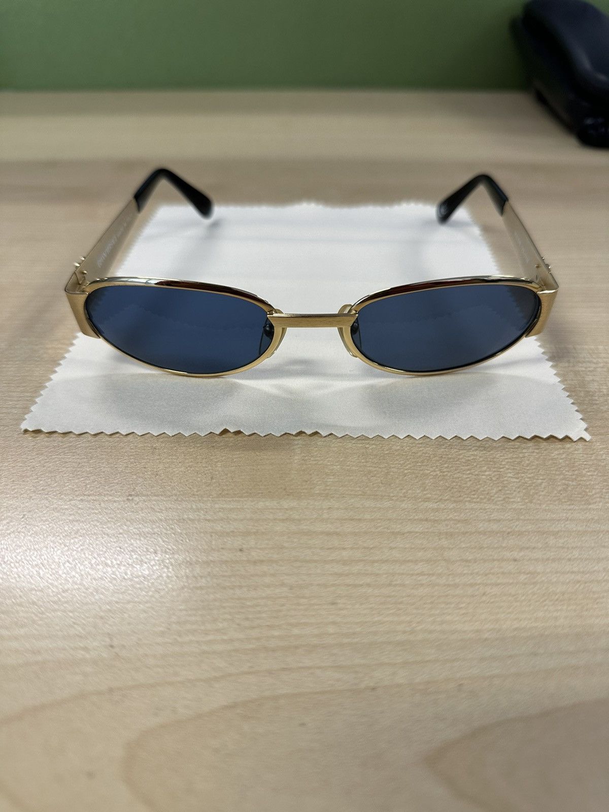 Versace × Vintage Rare 90’s Gianni VERSACE Mod.S78 Col 030M Size ONE SIZE - 3 Thumbnail