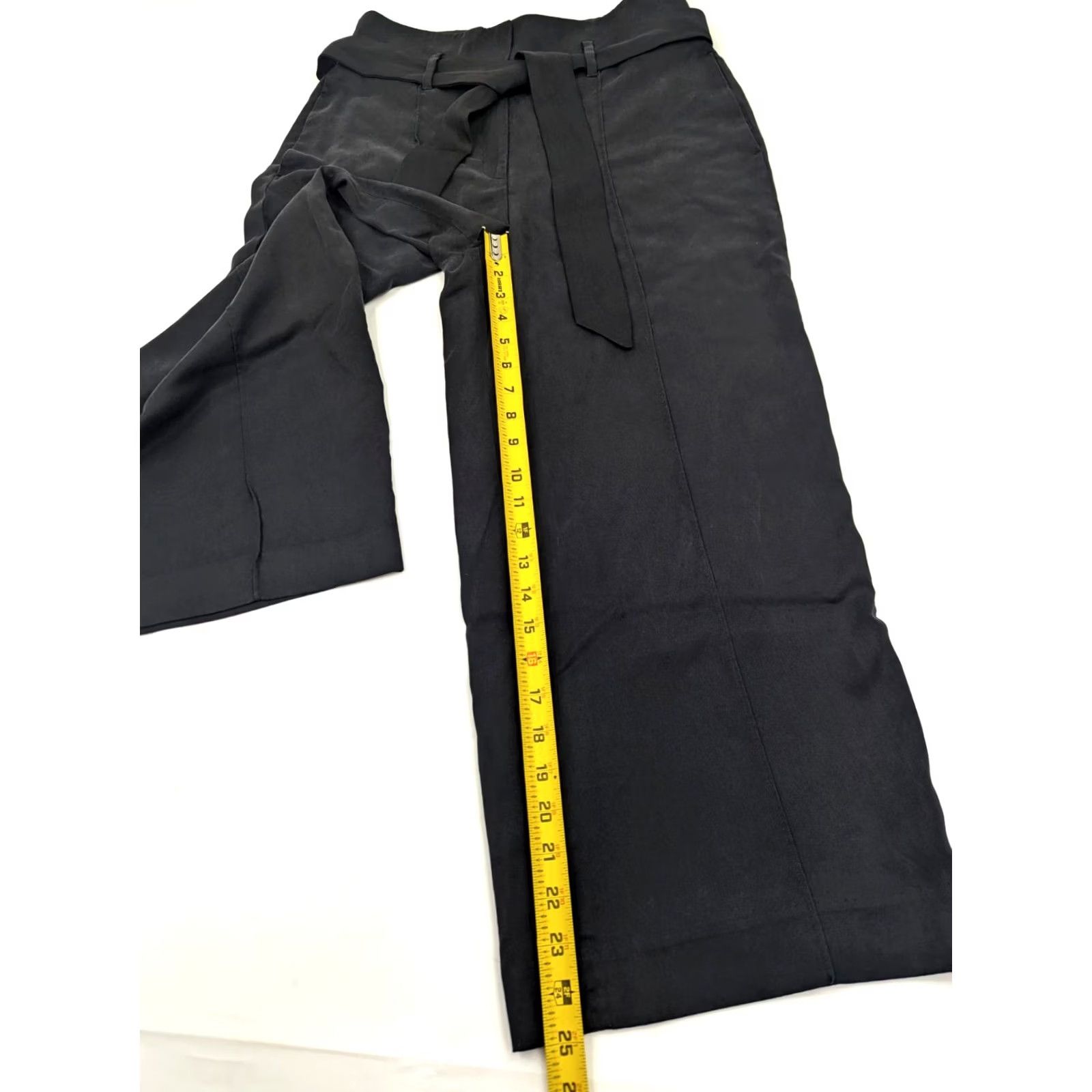 White House Black Market VINTAGE? No — White House Black Market The Wide Leg Capri Pants Women 8 Black w Belt 29x25 Capri Wide-Leg Adults Women Size 30" / US 8 / IT 44 - 3 Thumbnail