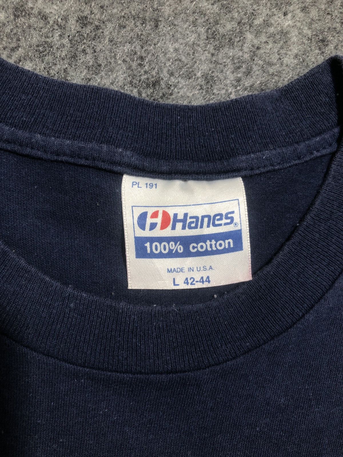 Vintage Vintage 90s Ernest Hemingway T-Shirt Size US L / EU 52-54 / 3 - 3 Thumbnail