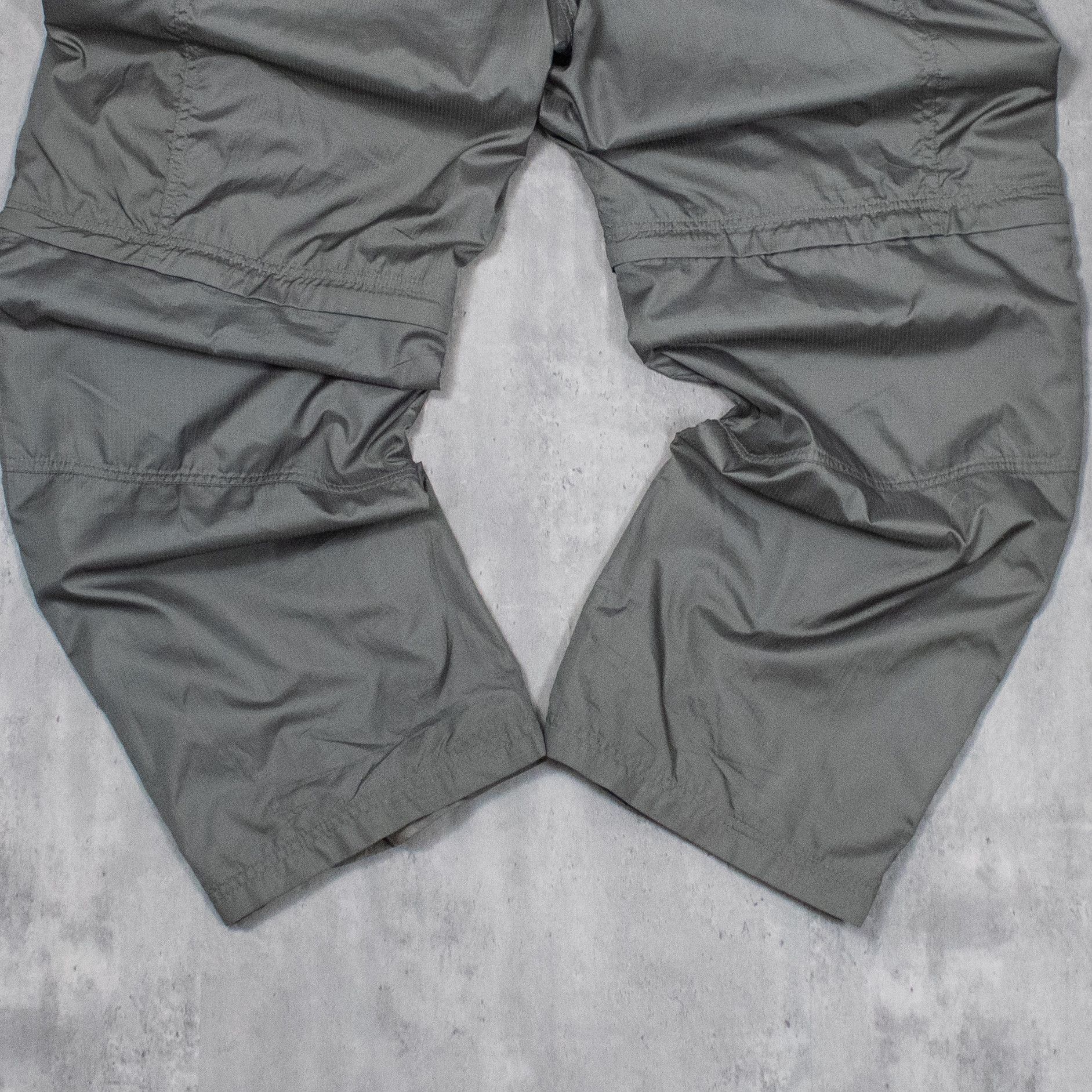 Athletic Works Y2K 00's Grey Baggy Relax Fit Wide Legged Cargo Track Pant's Size US 36 / EU 52 - 10 Thumbnail
