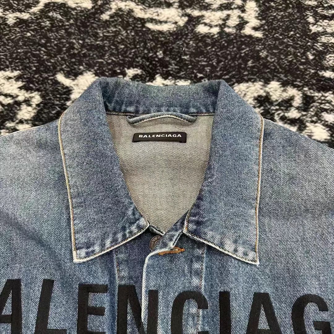 Balenciaga Balenciaga Denim Jacket Men's Chest Logo Distressed Blue Size US S / EU 44-46 / 1 - 2 Thumbnail