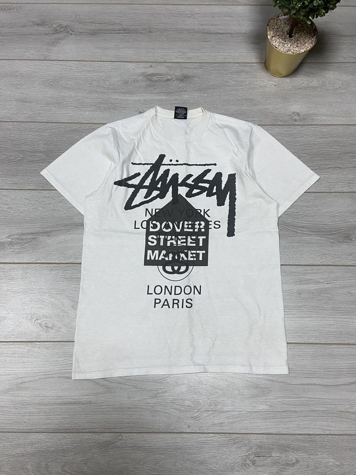 Dover Street Market × Stussy Stussy Dover Street Market World Tour Tee Mens Size US S / EU 44-46 / 1 - 1 Thumbnail