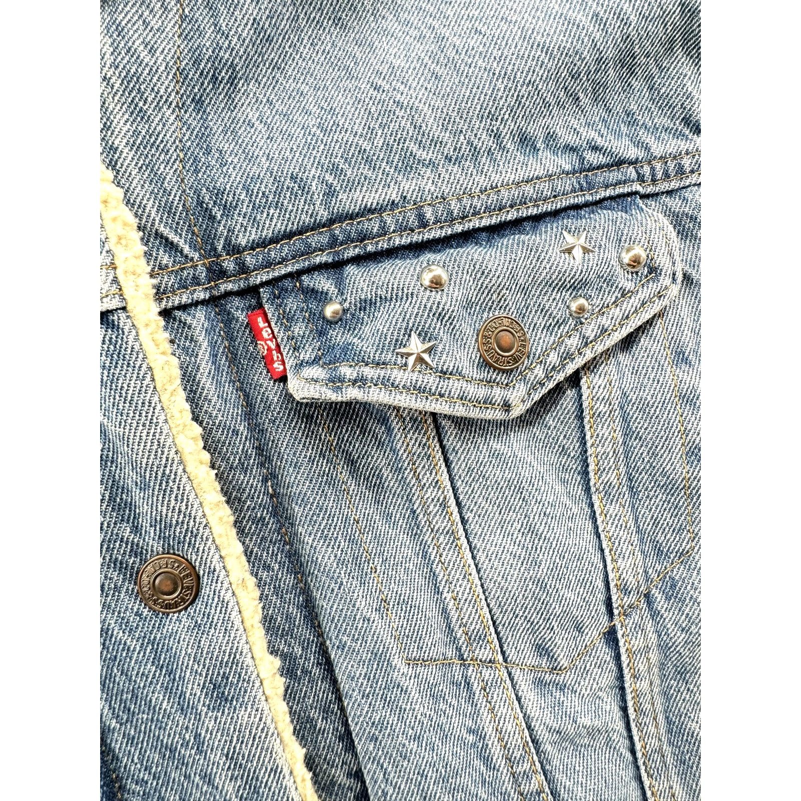 Levi's × Vintage Levi's Women's Studded Sherpa Lined Denim Trucker Jacket Size M / US 6-8 / IT 42-44 - 6 Thumbnail