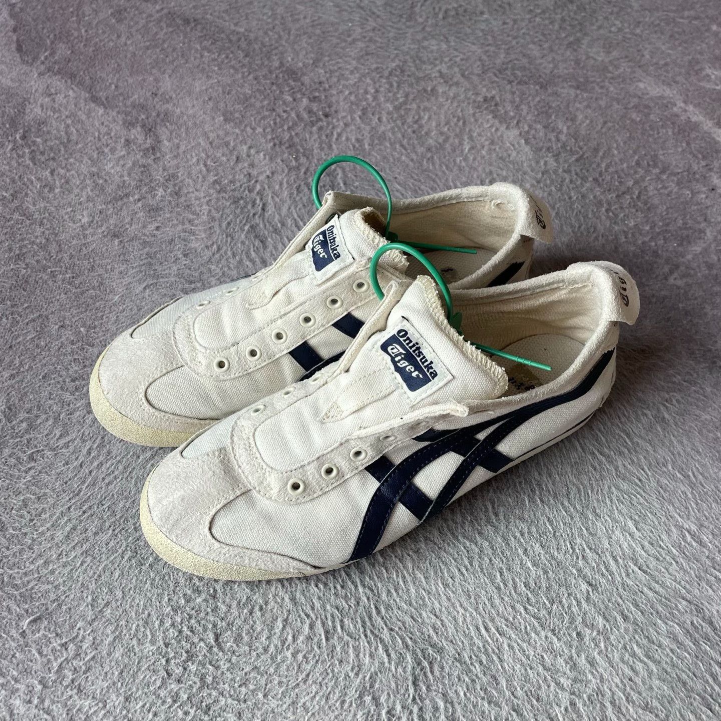 Onitsuka Tiger Onitsuka Tiger Tiger White Lowtop Sneakers 39 Men Size US 6.5 / EU 39-40 - 1 Thumbnail