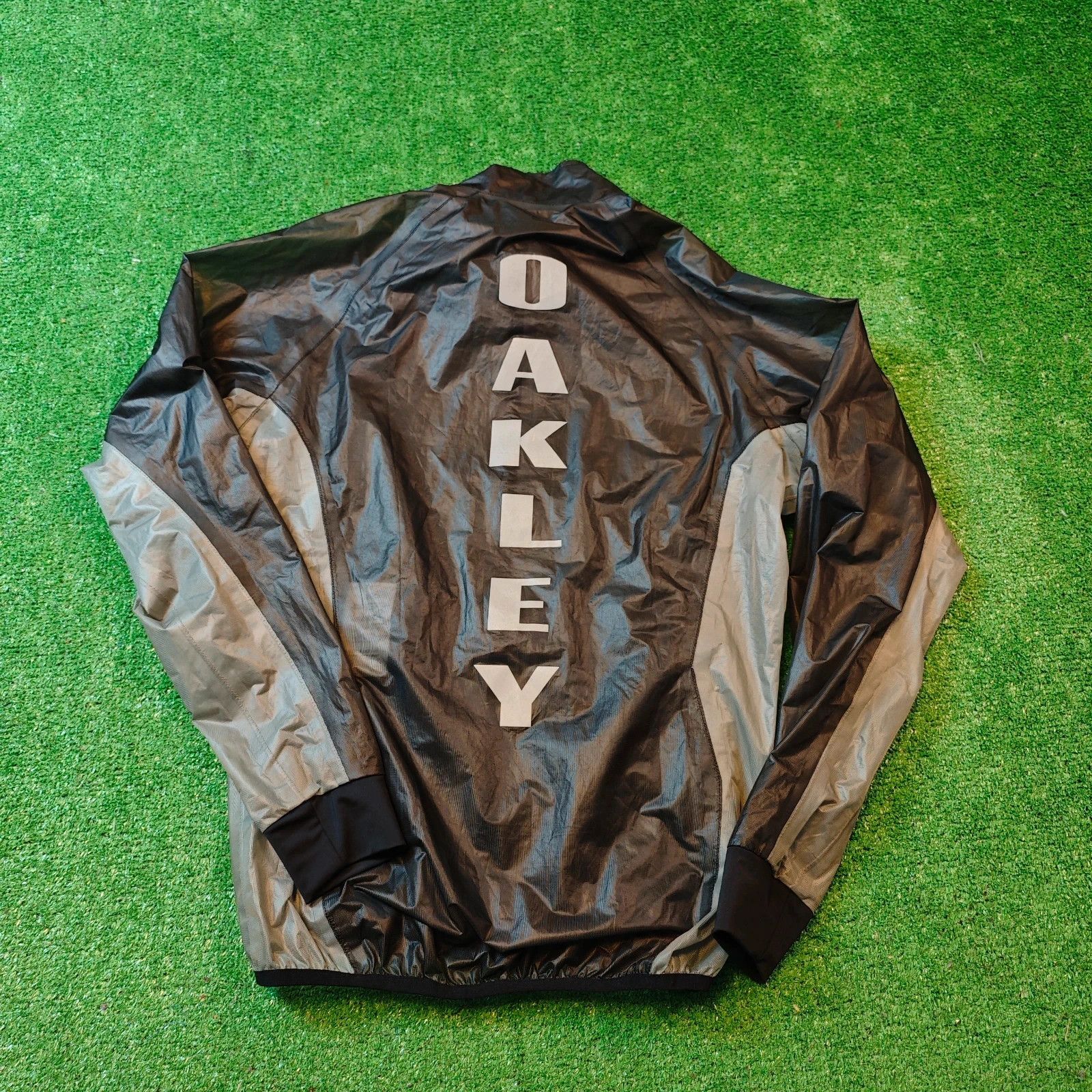 Oakley Road Fuel Jacket | Grailed