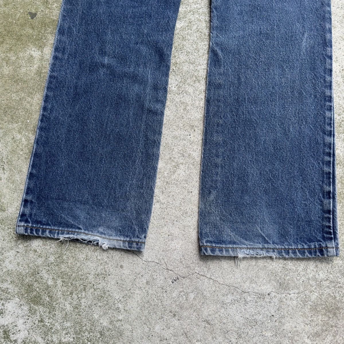 Vintage Levi's 517 Faded Bootcut Flare Jeans ERD Grunge Thrashed Size US 32 / EU 48 - 12 Thumbnail