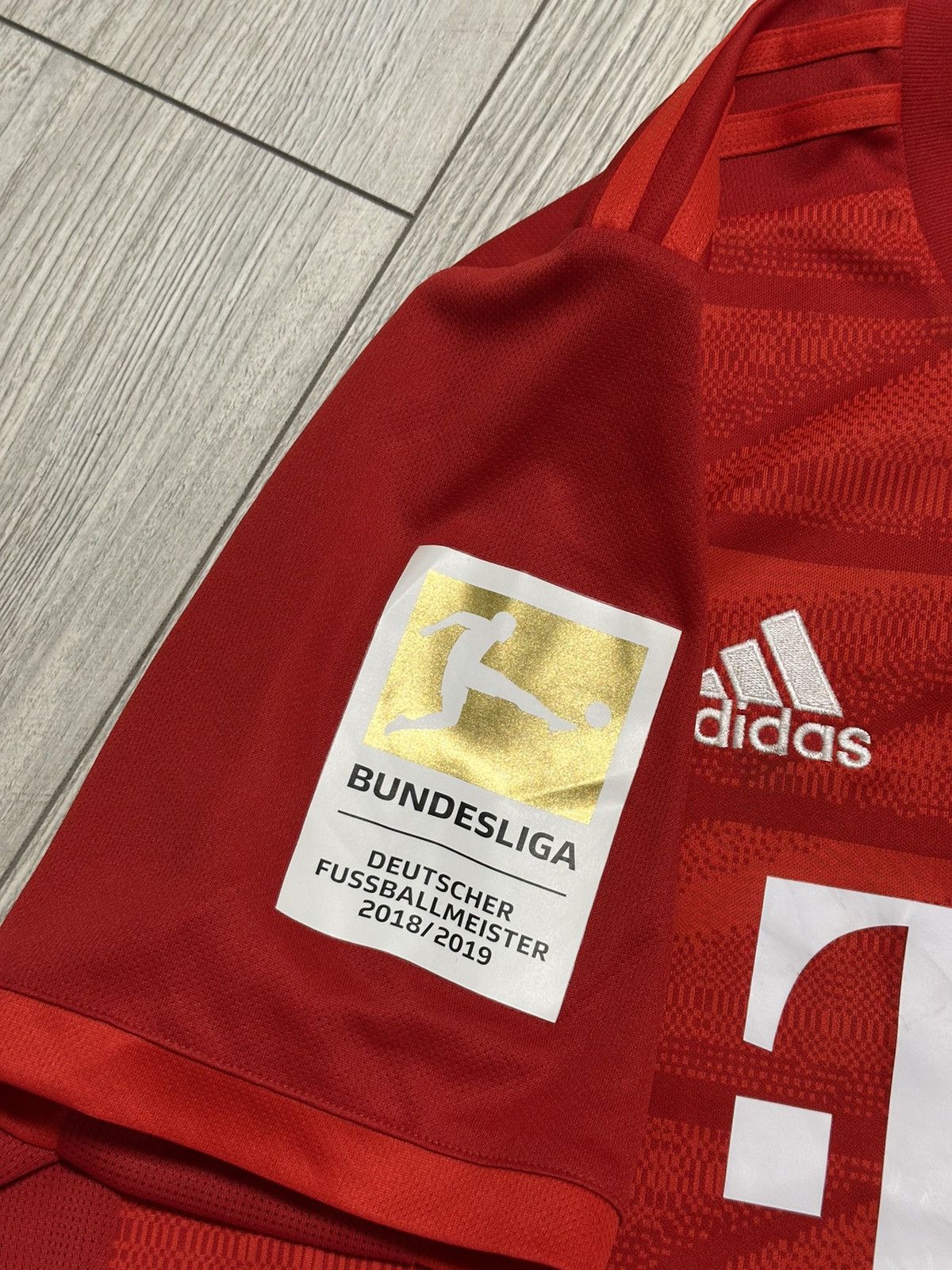 Adidas BAYERN MUNICH ADIDAS 2019/2020 FOOTBALL SOCCER HOME JERSEY Size US L / EU 52-54 / 3 - 3 Thumbnail