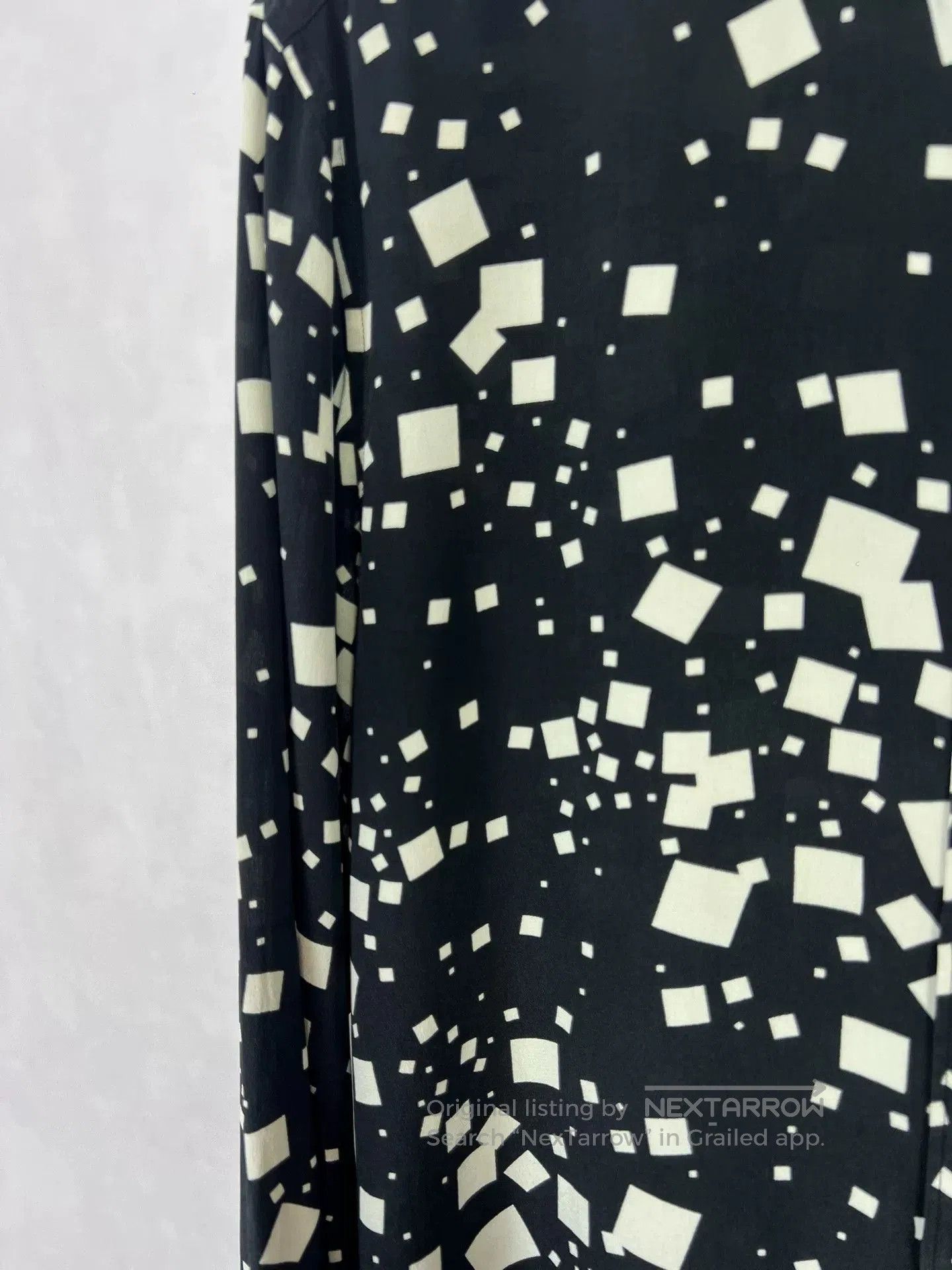 Saint Laurent Paris Saint Laurent Black and White Square Shirt. Size US M / EU 48-50 / 2 - 3 Thumbnail