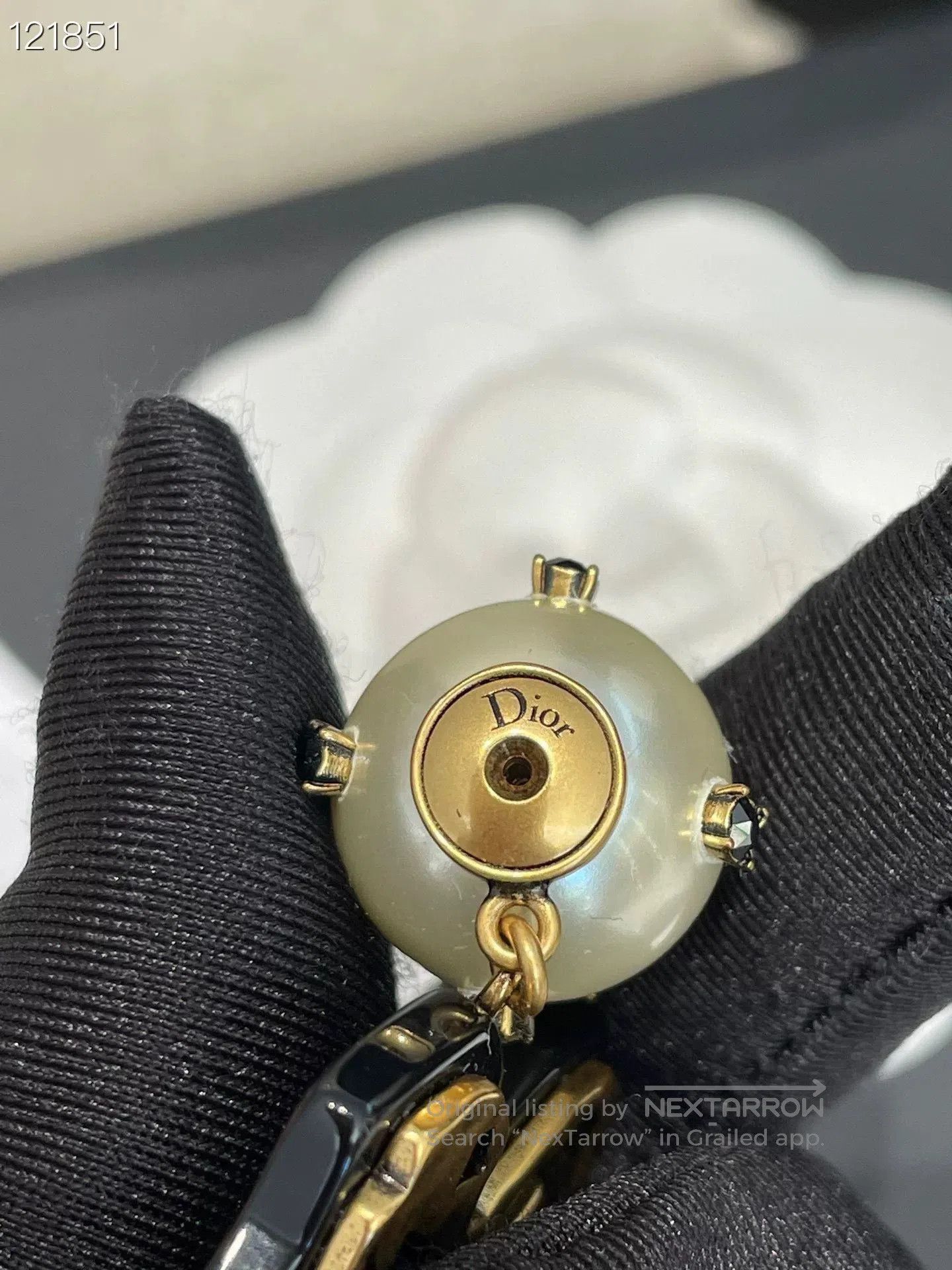 Dior Dior Limited Single Lion Earring. Size ONE SIZE - 4 Thumbnail