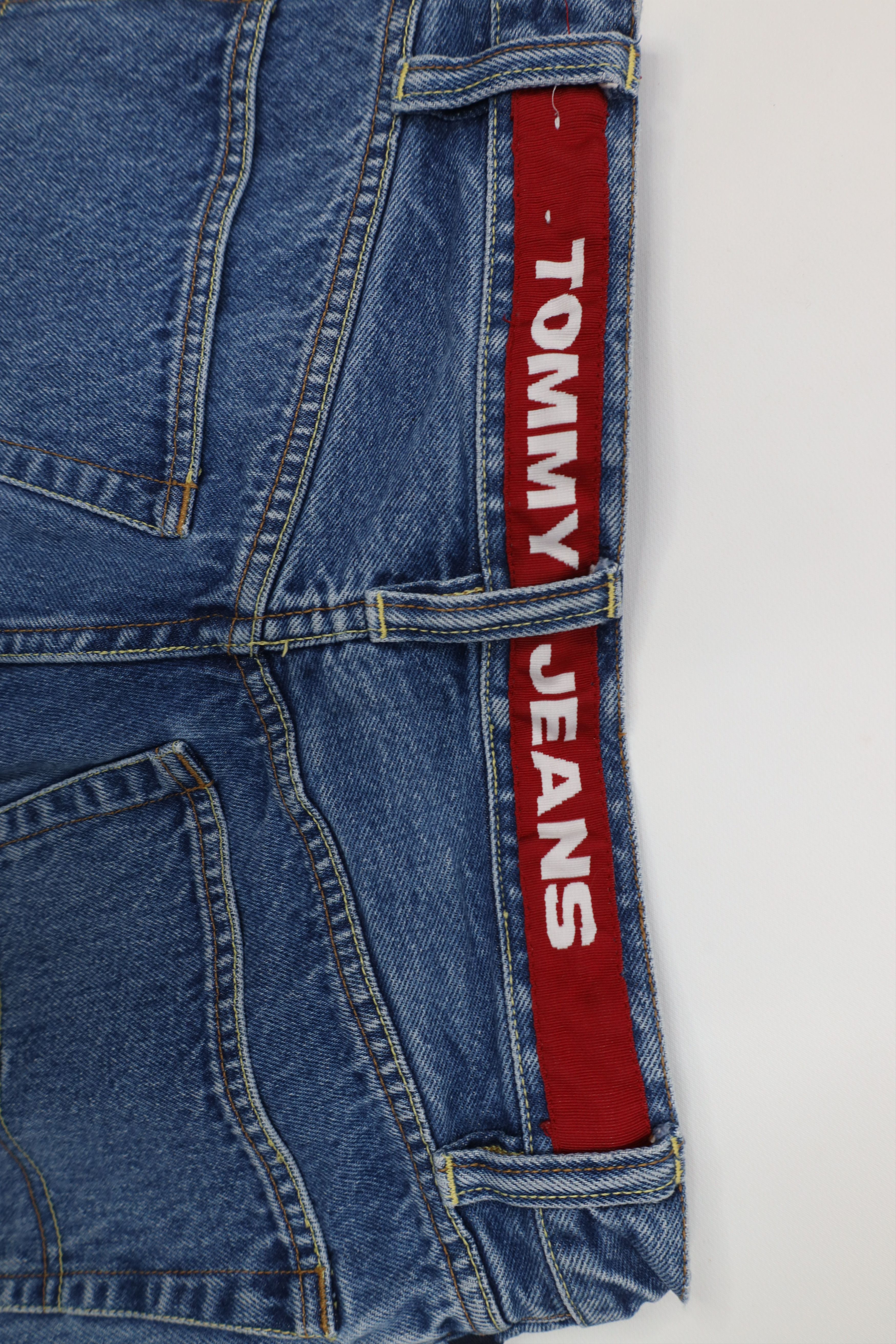 Tommy Hilfiger Vintage Y2K 2002 Tommy Hilfiger Spell Out Straight Leg Jeans Size US 29 - 13 Thumbnail