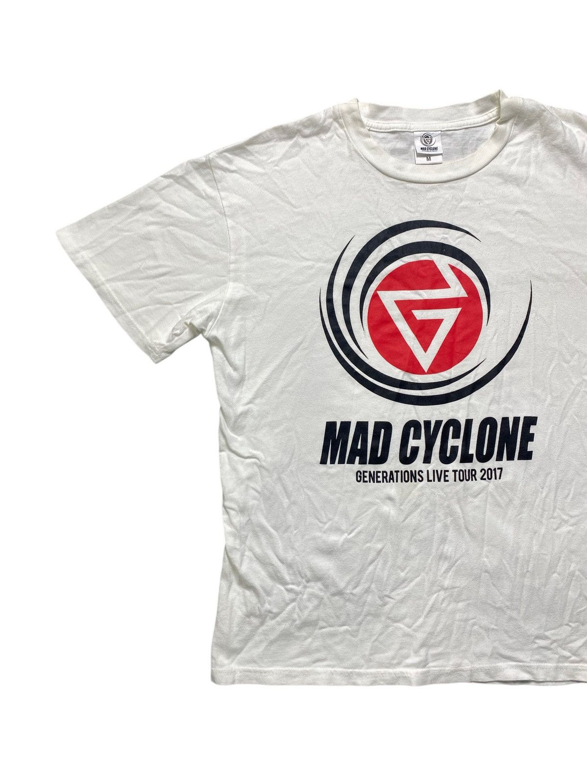 Japanese Brand VINTAGE JAPANESE BRAND BAND TEE MAD CYCLONE LIVE TOUR 2017 Size US M / EU 48-50 / 2 - 4 Thumbnail