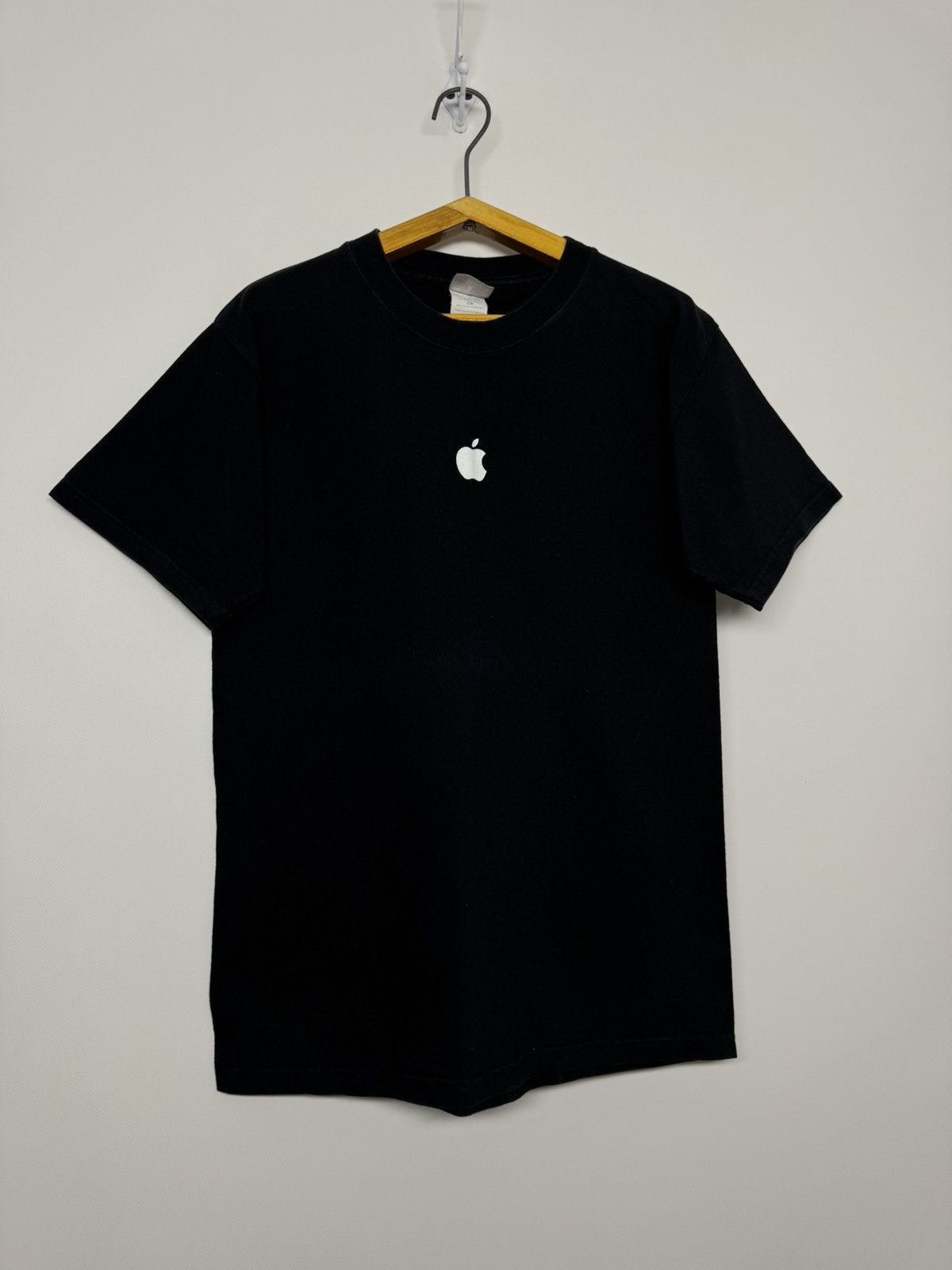 Hanes Vintage Y2K Apple Logo Employee T-Shirt Size US S / EU 44-46 / 1 - 4 Thumbnail