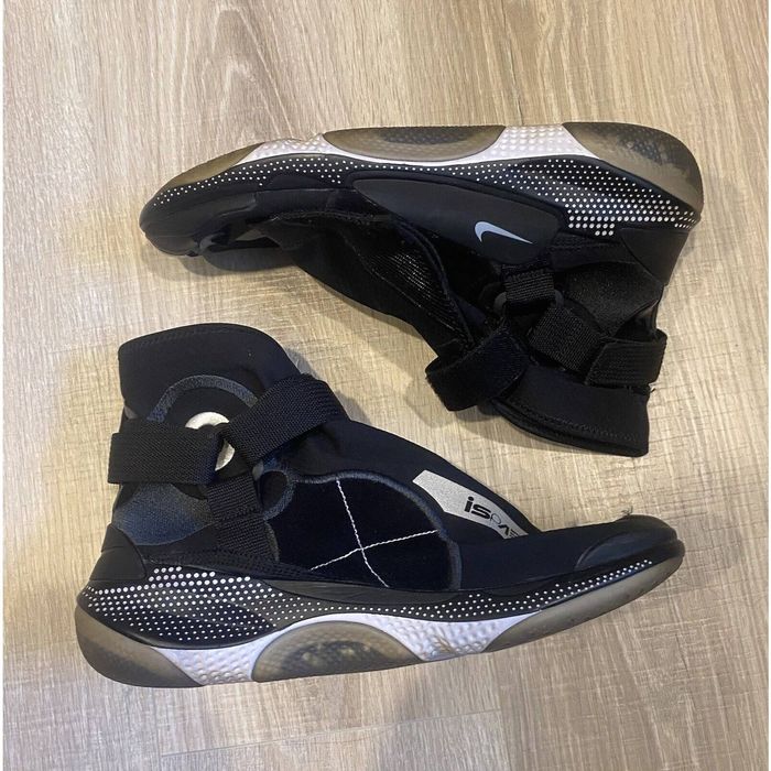 nike joyride env ispa on feet