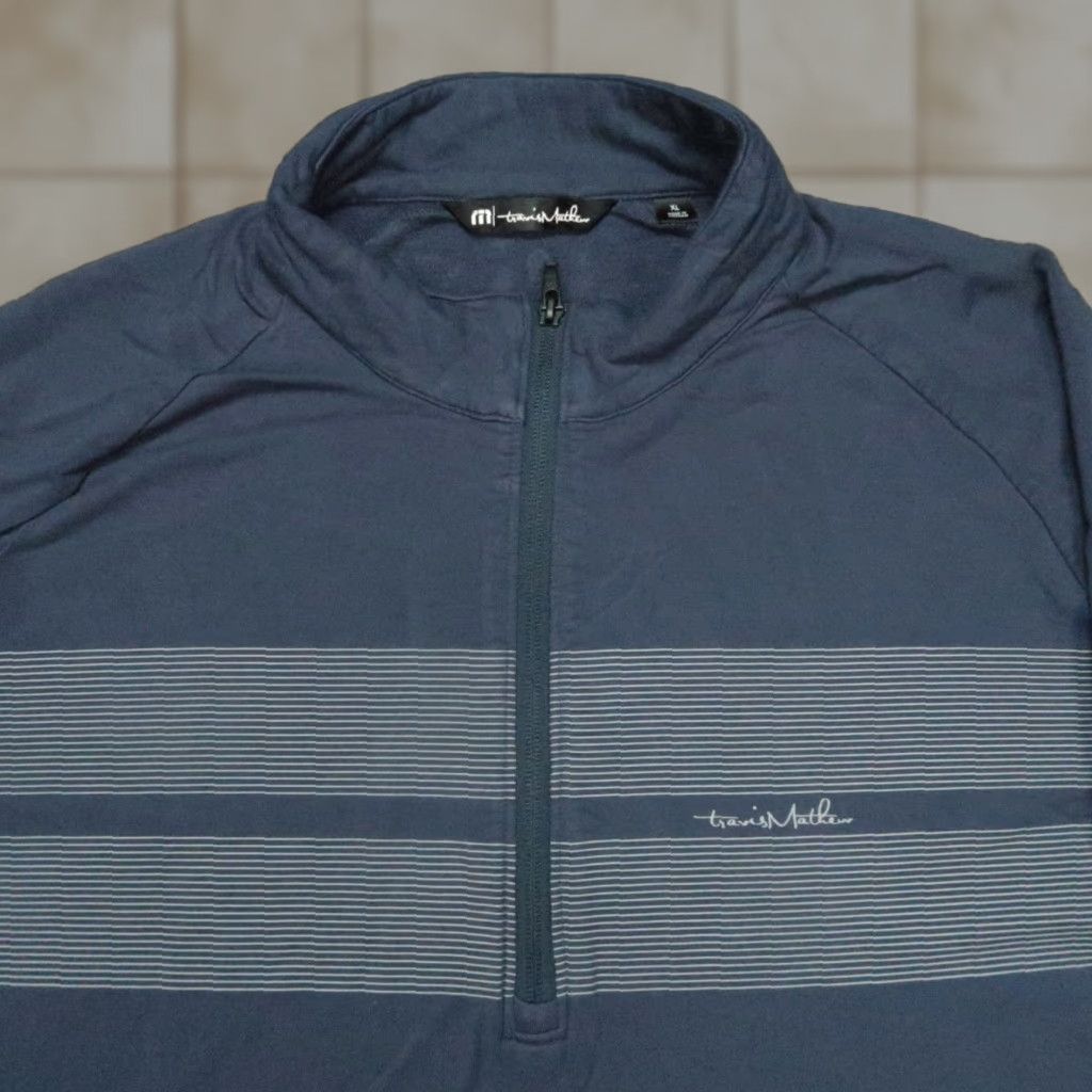 TravisMathew Travis Mathew Pullover Mens XL Blue 1/4 Zip Stretch Sweatshirt? Size US XL / EU 56 / 4 - 1 Thumbnail