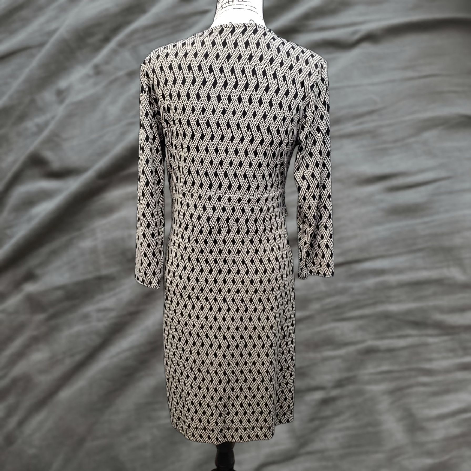Talbots Talbots Dress Womens M Black White Geometric Print Nylon Faux Wrap Stretch Size M / US 6-8 / IT 42-44 - 1 Thumbnail