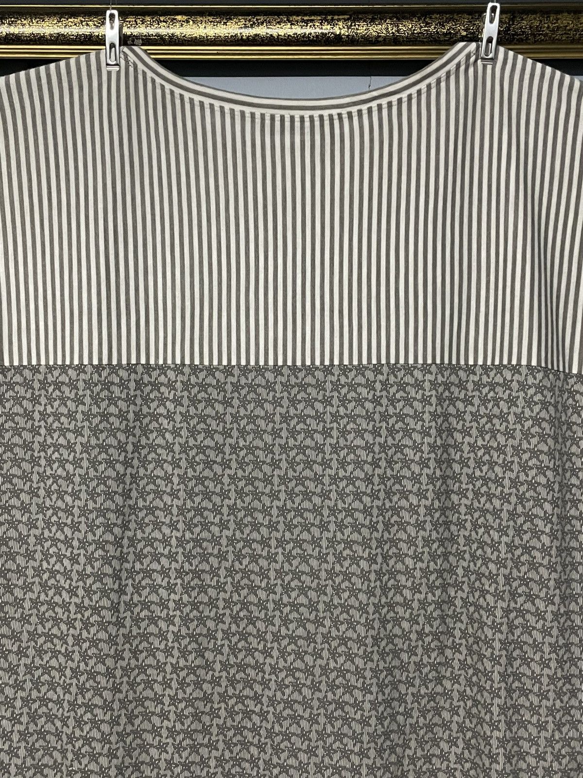 Balmain Vintage Designer Balmain Paris White Star Pattern Tshirt Size US L / EU 52-54 / 3 - 10 Thumbnail