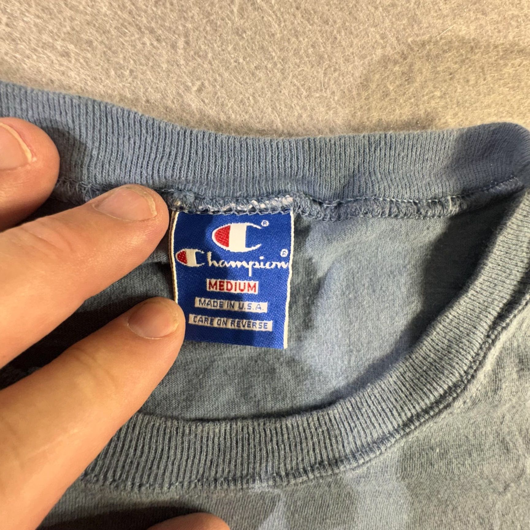 Champion VINTAGE Champion Shirt Mens Medium Blue Embroidered Logo Tee 90s Classic Sports Mens Shirt Size US M / EU 48-50 / 2 - 5 Thumbnail