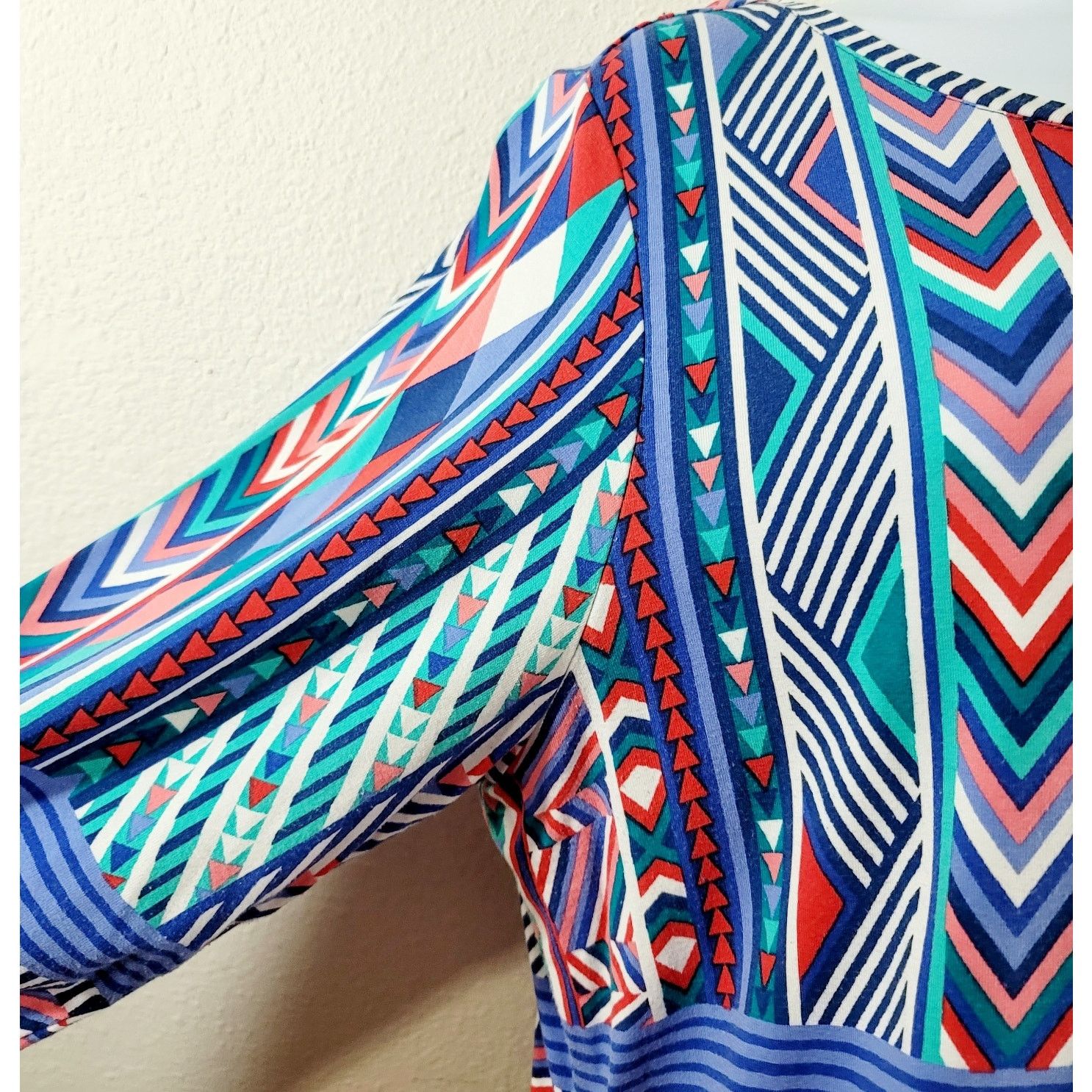 Other Ruby Rd. Blue Pink Arrow Geo Print Top XL Lightweight Ruched Size XL / US 12-14 / IT 48-50 - 3 Thumbnail